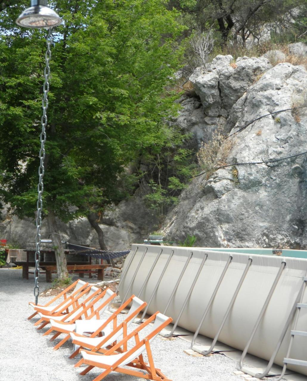 Pataki Guesthouse Petrovac エクステリア 写真