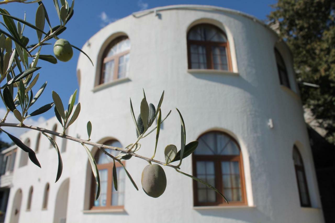 Pataki Guesthouse Petrovac エクステリア 写真