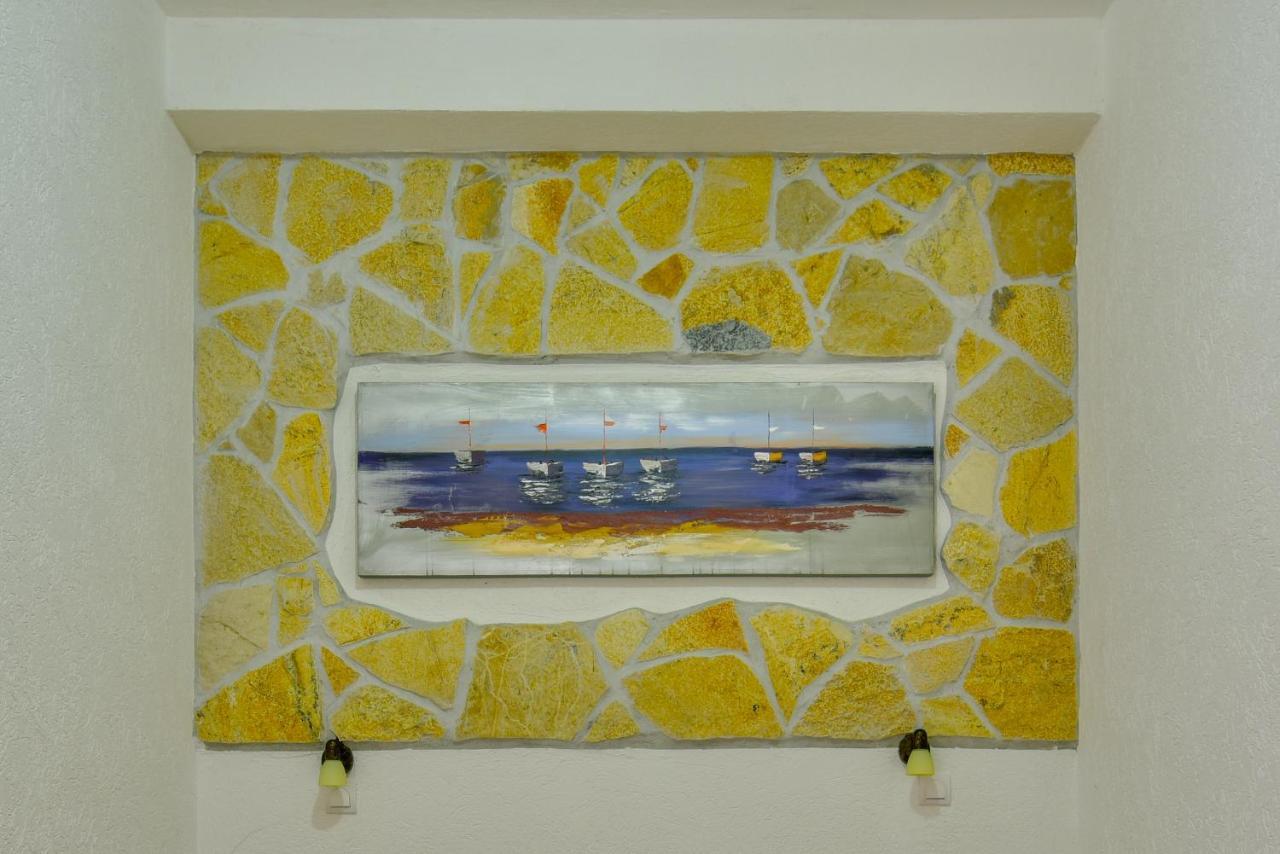 Pataki Guesthouse Petrovac エクステリア 写真
