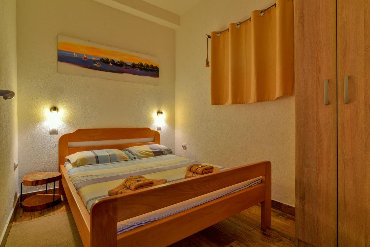 Pataki Guesthouse Petrovac 部屋 写真
